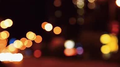 城市夜景车流霓虹灯光斑意境实拍视频的预览图